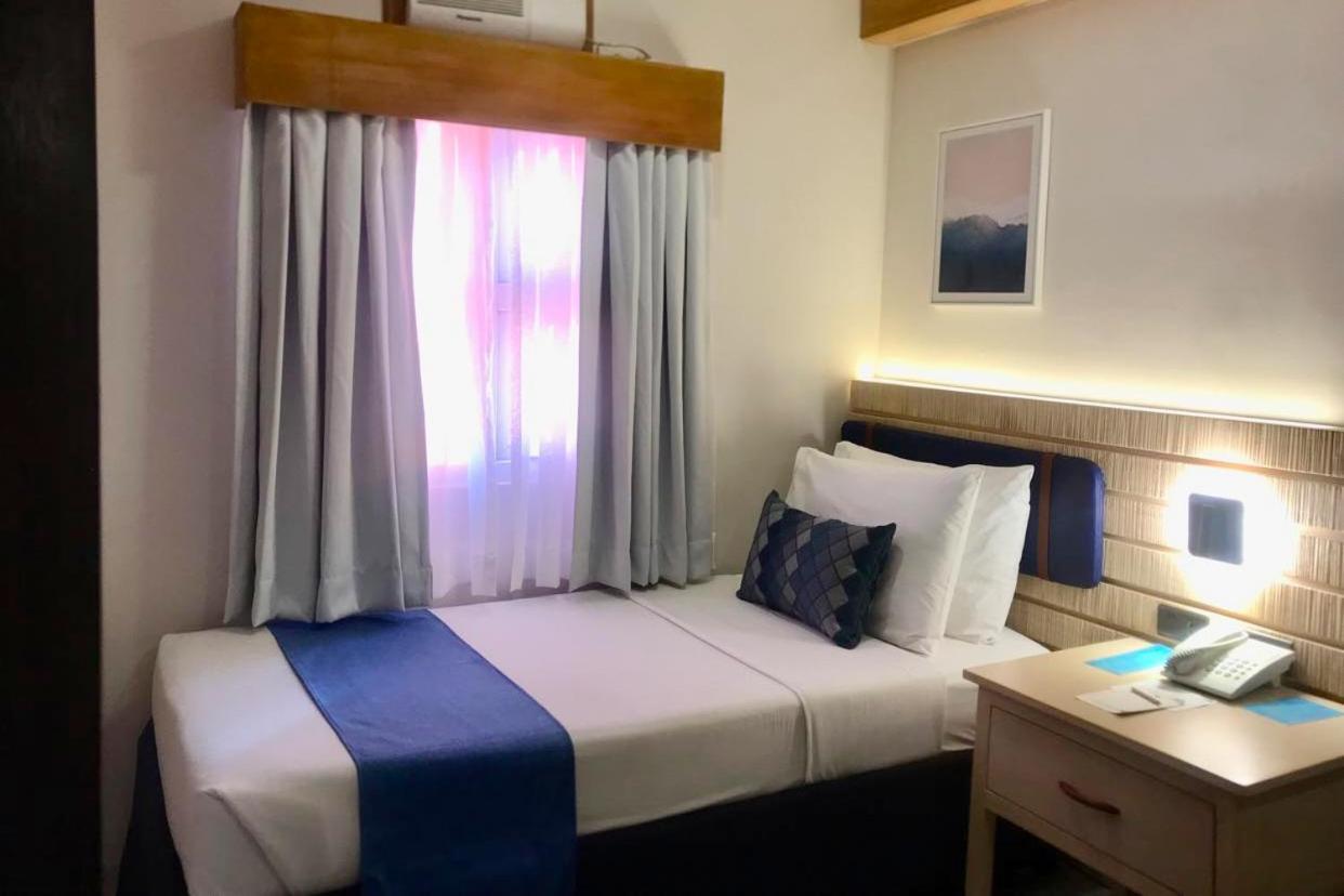 Cebu Uncle Tom'S Cabin Hotel Powered By Cocotel Экстерьер фото
